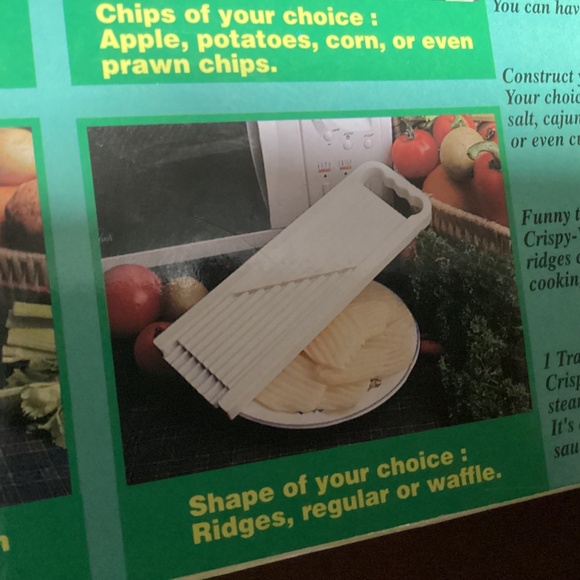 Kitchen Club Crispy-Wave 4 Piece Set Microwave Chip Maker - Picture 4 of 12